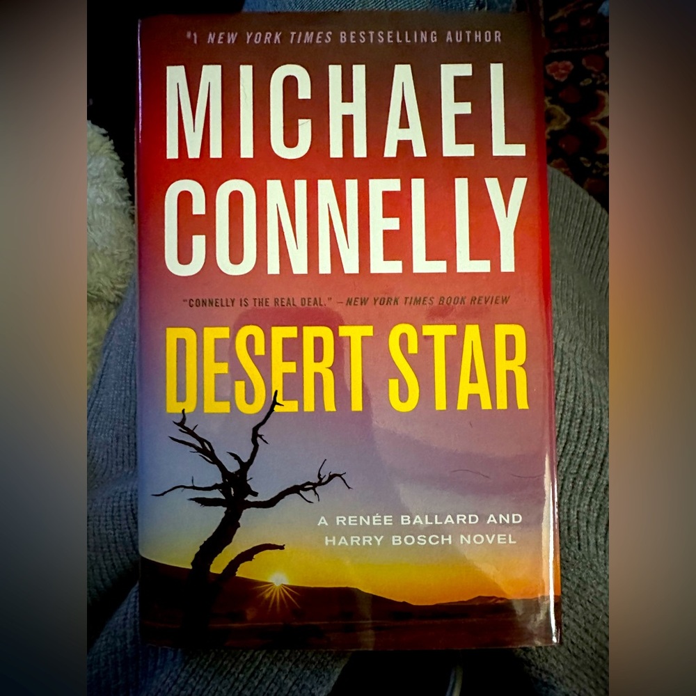 Like New Condition Hardcover Michael Connelly “Desert Star” book